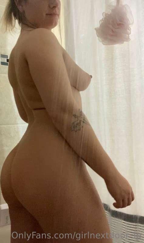 girlnextdoor_lp image #1