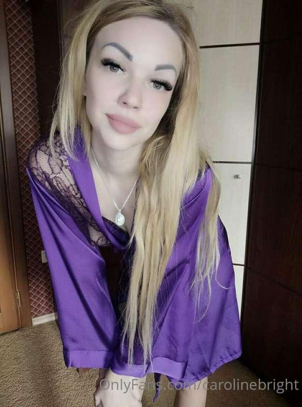 Tell me everything you're thinking about, I bet you undresse..
