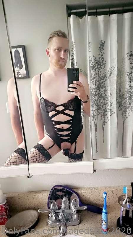 Been a hot min but I had a lil time to dress up and make mys..