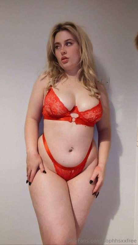 Do you like me in red?
