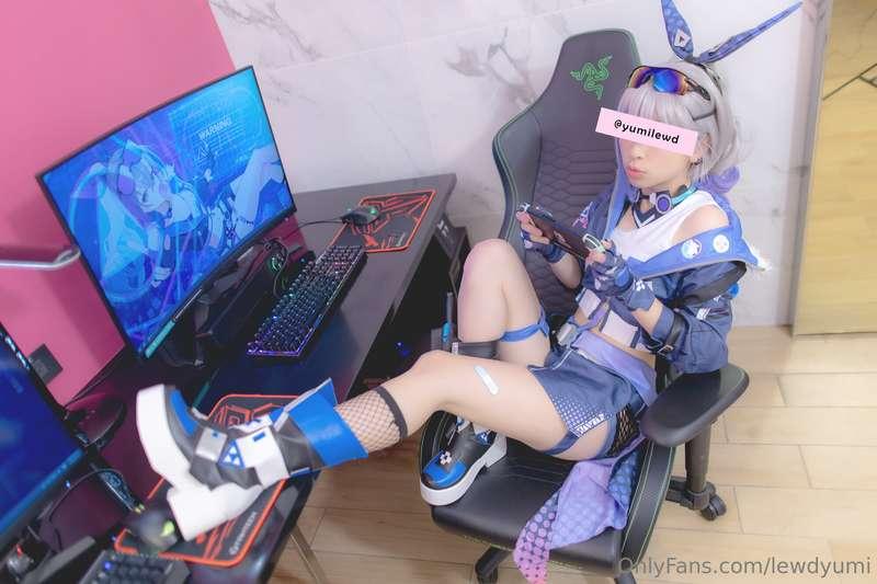 lewdyumi image #8