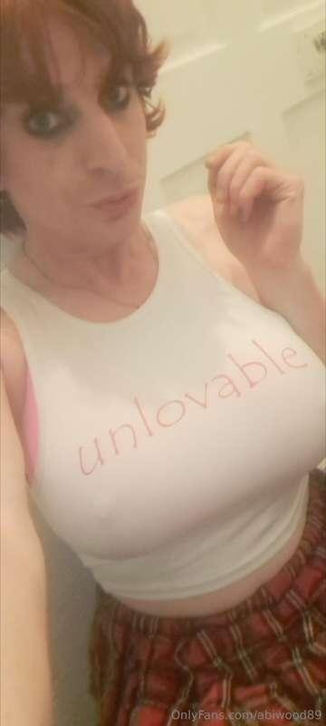Hi Everyone! Brand new only fans from me Abi, your busty bim..