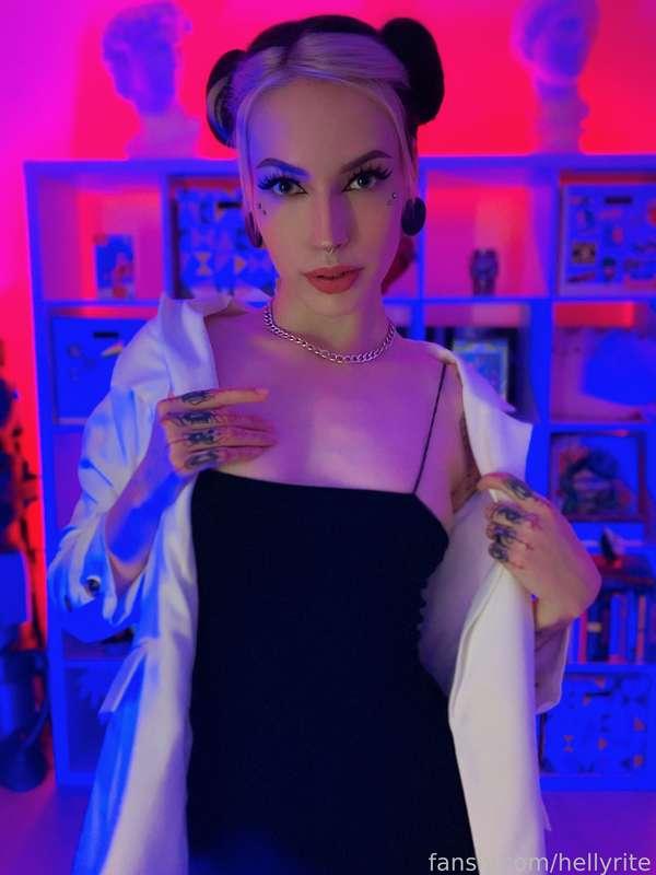 hellyrite image #1