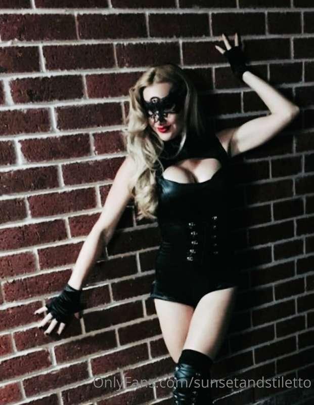 Meow! Where are my Cosplay fans 💋