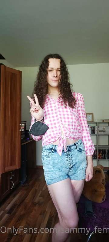 Hopefully everyone has a nice monday :) I really like this f..