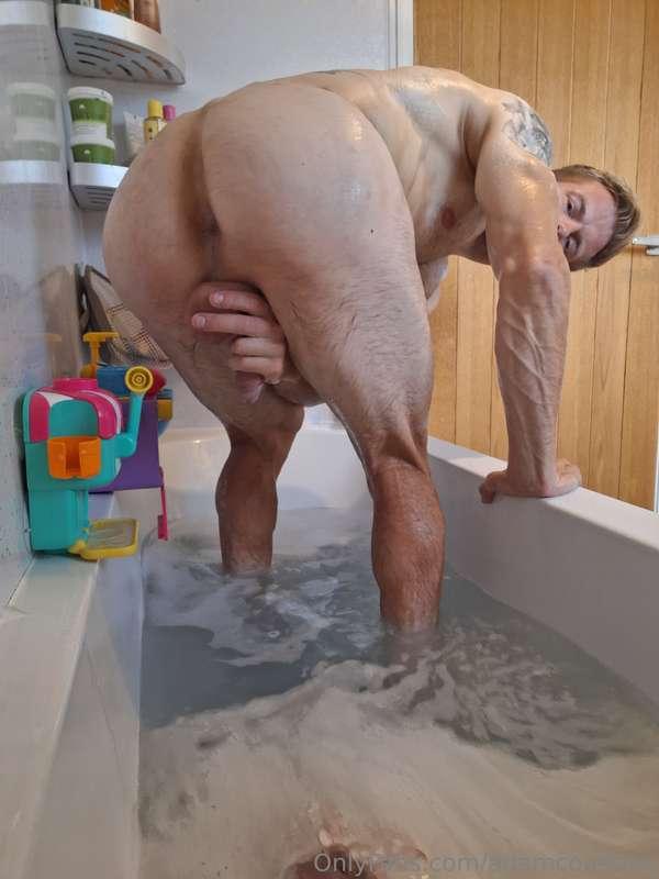 adamcoussins image #2