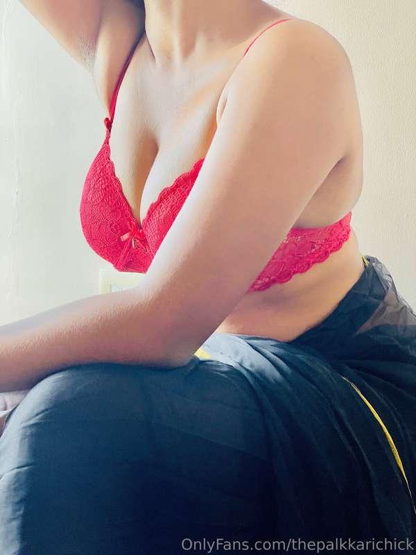 What will you do first? Unwrap the black saree tightly wrapp..