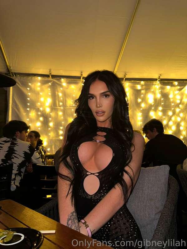 Eyes up here babe
