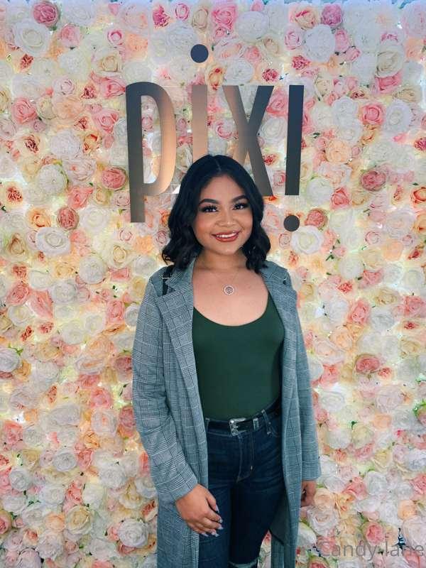 In LA for a beauty event 😊  had lots of fun and met some gre..