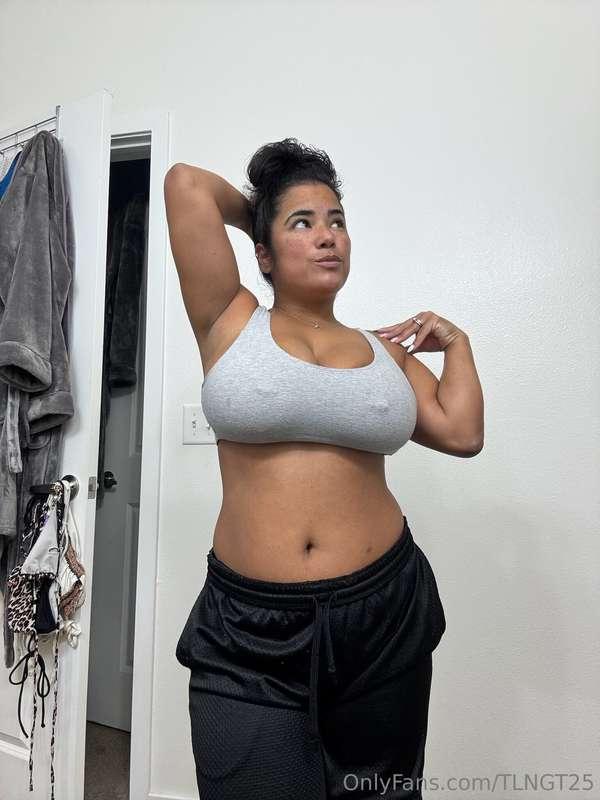Hair tied up, sports bra, and gym shorts. I’m just a regular..