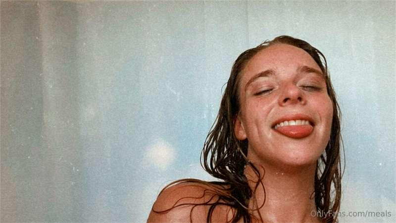 Restarting my Snapchat premium! 

Shoot me a DM to be added ..