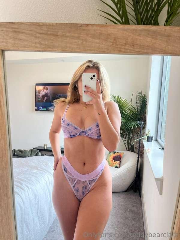 Sorry for being this SEXY🥵