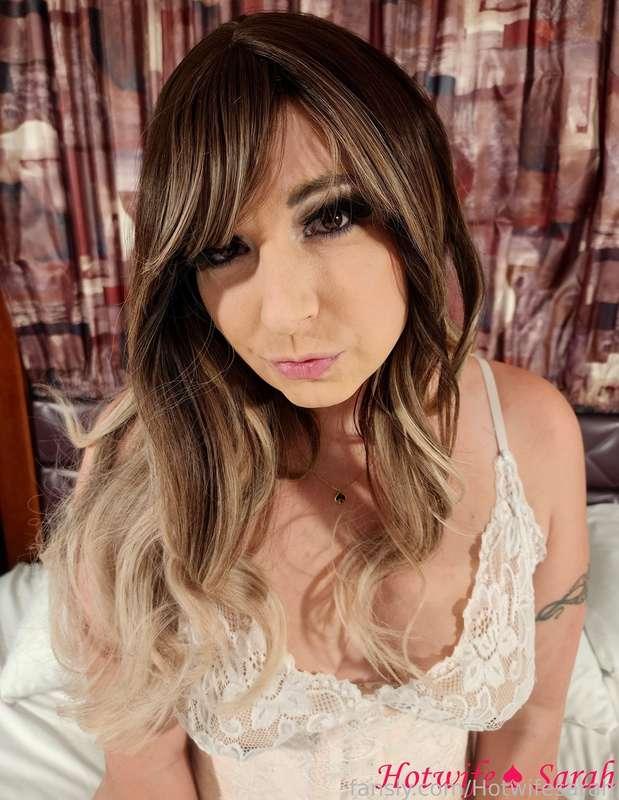 hotwifesarah image #11