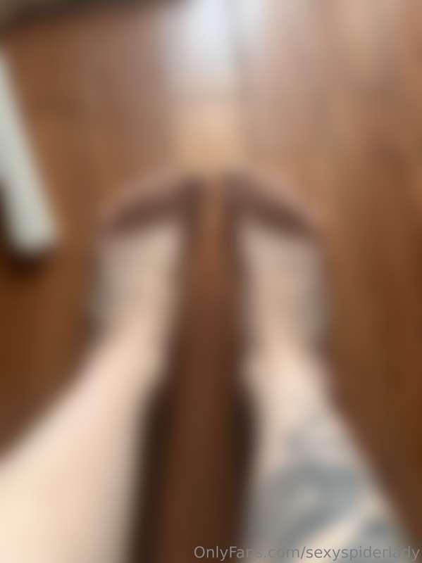 showing you the veins on my feet!! (they are really prominen..
