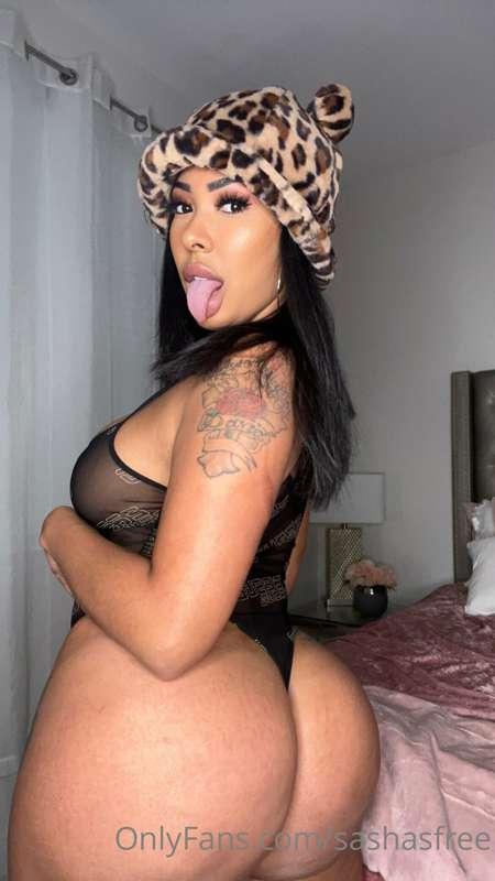 I’m feeling playful today babe, DM ME 😈😘