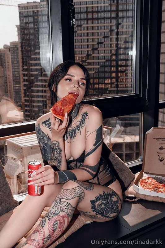 I really like pizza🤗 but you, uh🥵 I am waiting for and lovin..