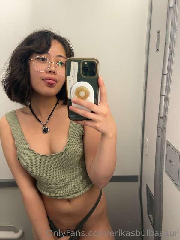 from the airplane bathroom ✈️ i forgot to post it hehe