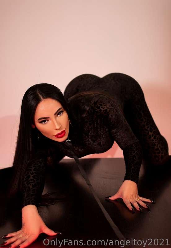 Meow 🐈‍⬛ How are you doing today 💥💦🥵