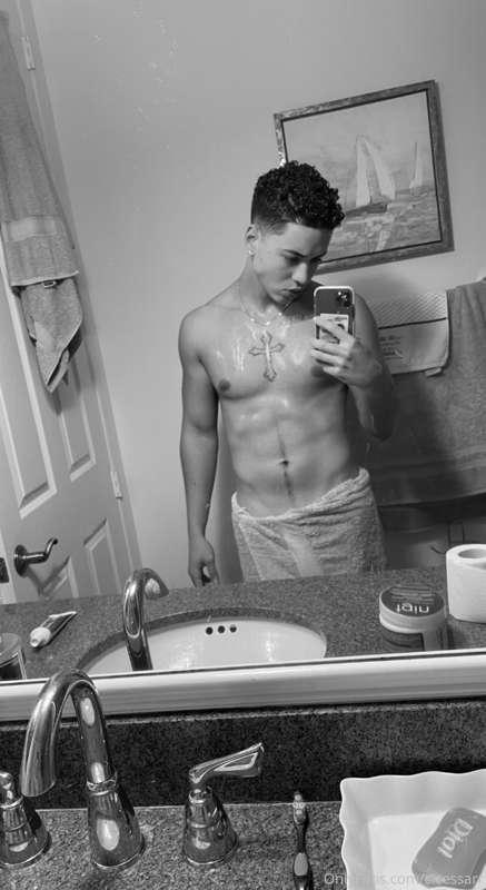 just got out the shower ;) don’t be afraid to message me i I..