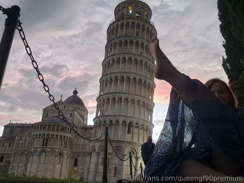 queengf90premium image #0