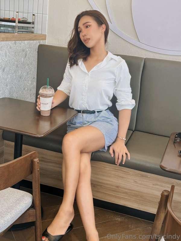 Would you come over if you saw me sitting here in a coffee s..