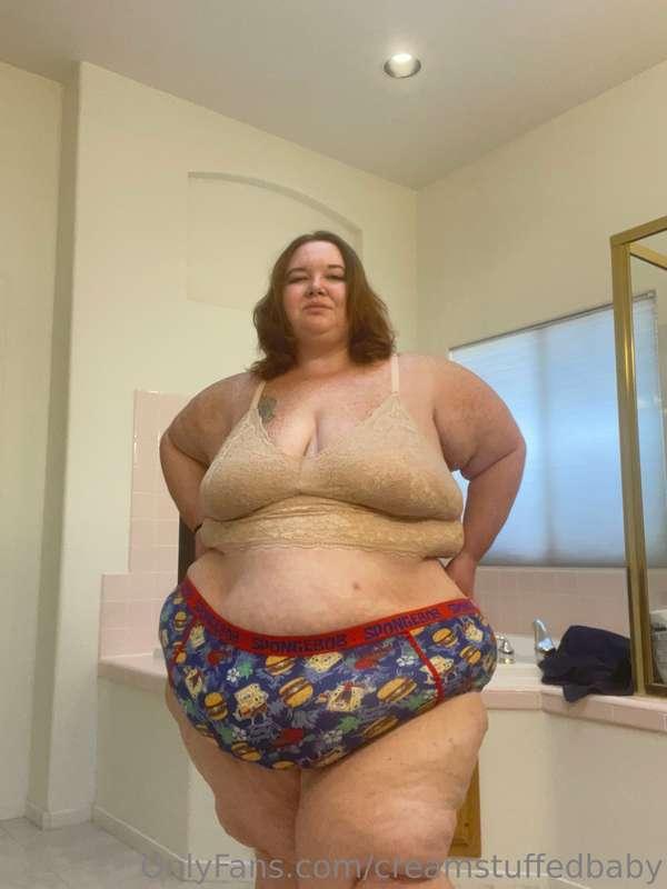 I wanted to show everyone how jiggly I am 😈😜🥰