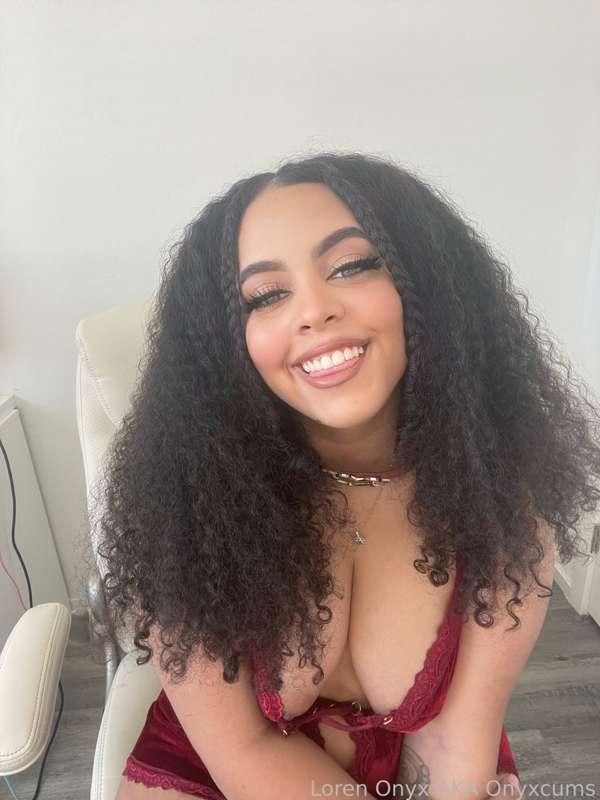 onyxcums image #1
