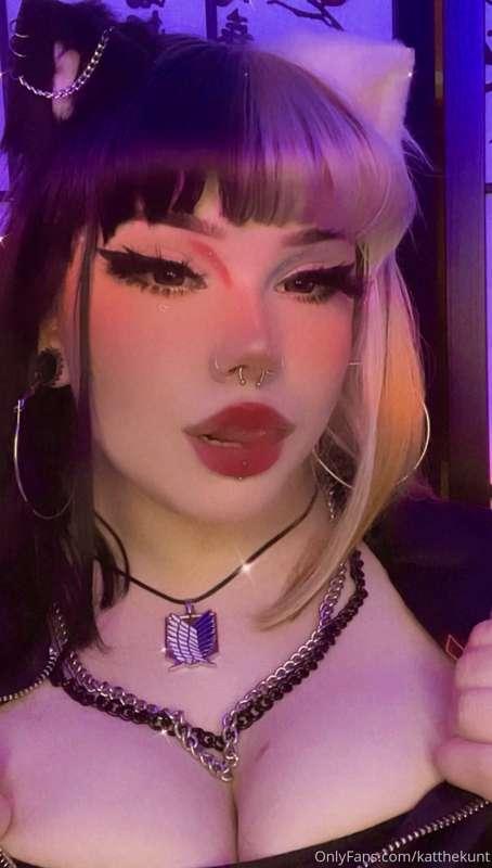 CUM and get lost in my world.😈