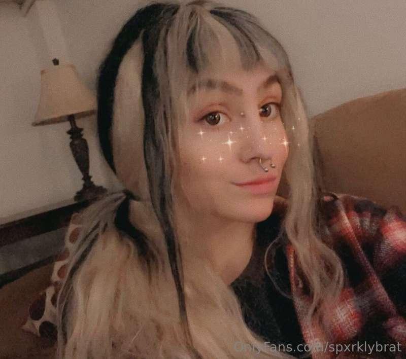 wanna cuddle w me? <3