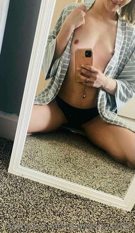 Your all time favorite milf here! Ready to make you happy! I..