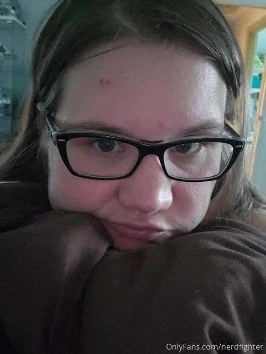Someone should send me a message I am incredibly bored.