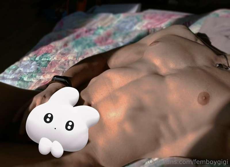 Your femboy boyfriend gets horny and cums for you 👉👈