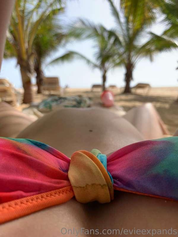 Just a little teaser for how my vacay was! 🏝️ Can’t wait to ..