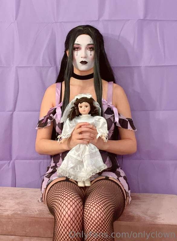 do you like dolls? i do :)