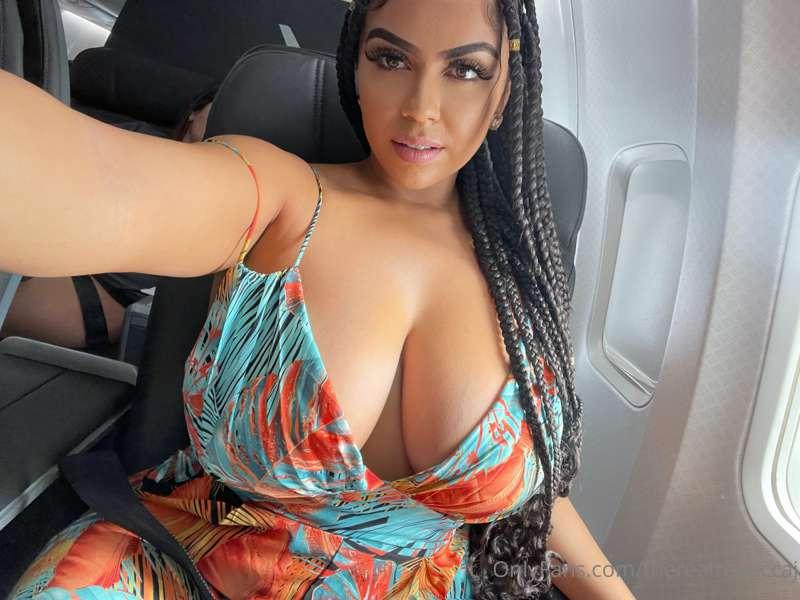 Www.onlyfans.com/therealrebeccajvip on my way to jamaica ! M..