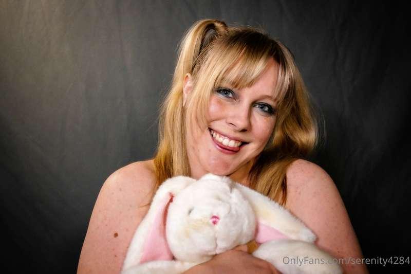 Hoppy Easter! Egg hunts, chocolate bunnies and nice weather ..