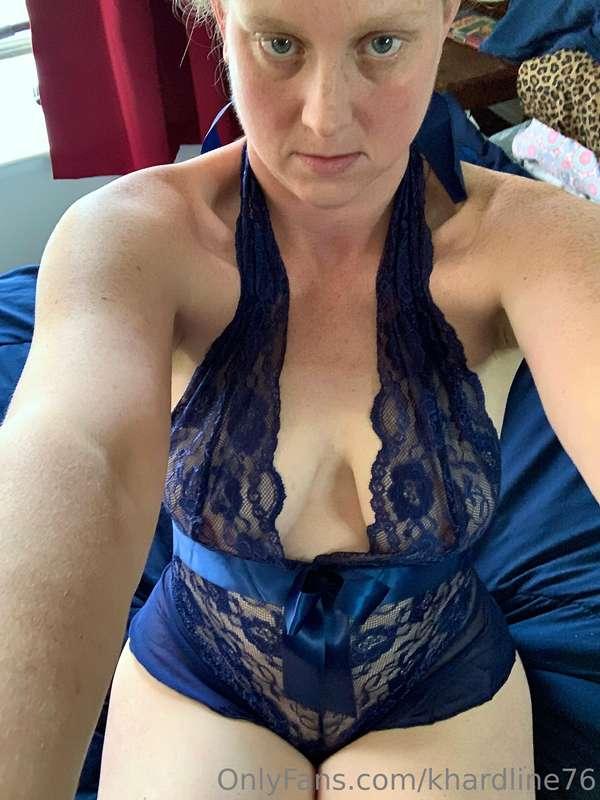 More of this outfit I'm really liking how it looks on me 💙💙💙
