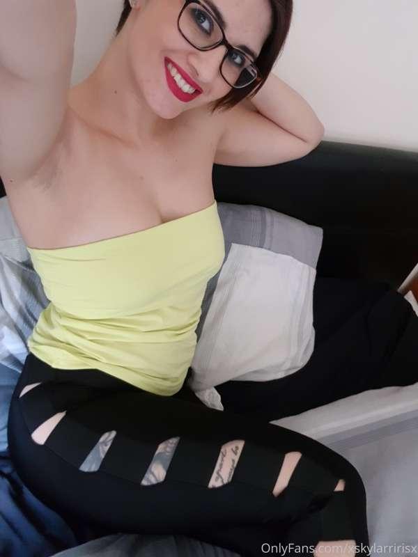 Love this sexy little outfit. so easy to whip my tits out :-..