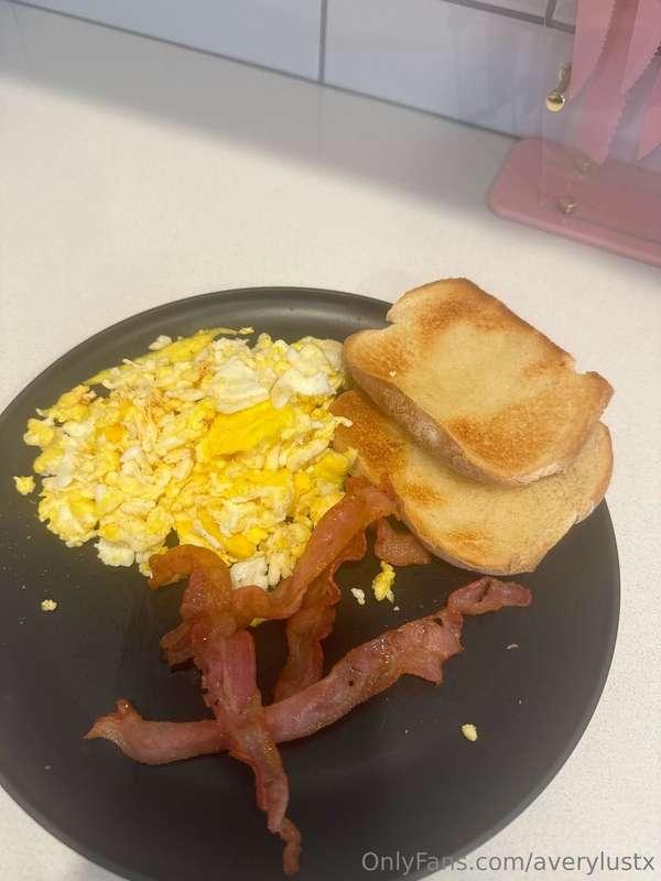 Breakfast is the most important meal of the day. I think I k..