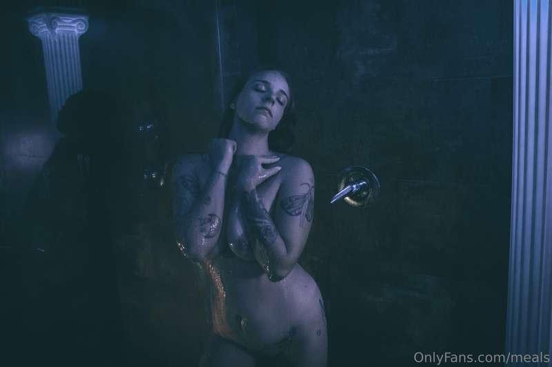 would you like to join me in the shower? 🥹 
Comment for the ..