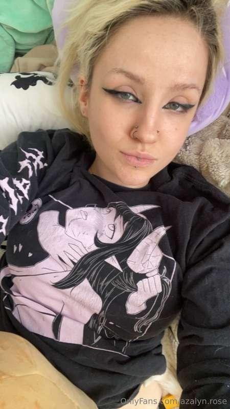 who else loves hentai girls?? 😈