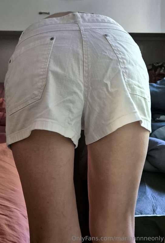 A chaque pourboire j'enlève tt en vidéo   with each tip, I r..