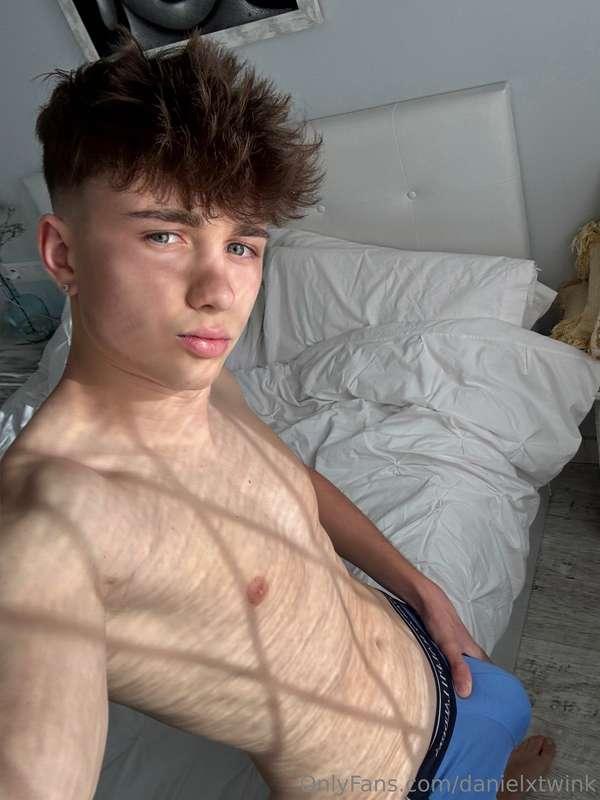 Im bored, wanna talk with me?🥵💦