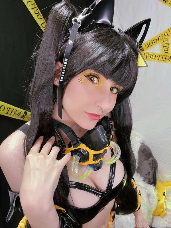 ⚠️CAUTION⚠️
Hiya!! I just posted my new cybercat catgirl set to the feed and here are the selfies I took in it too! I felt so cute in this outfit and microbikini and I really hope I can buy tit from moeflavor when they release the pink &amp; white version! I feel so confident 🖤 This set has some photos with my hair strategically covering my chest and also some good handbra hehehe, along with just soe cute selfies i liked 🥰 

TAGS: #catgirl #pvc #handbra #microkini #microbikini #pvclingerie #moeflavor #cybercat #cyberpunk #gasmask #selfieset