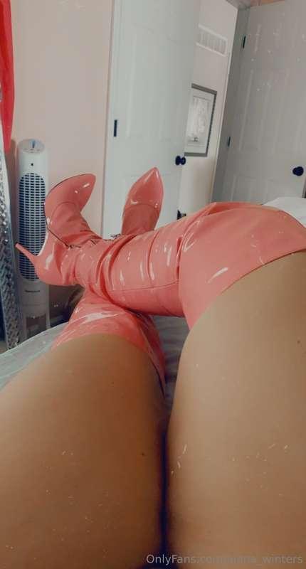 Early Easter present 😍 I'm in love! Do you like them? 👢