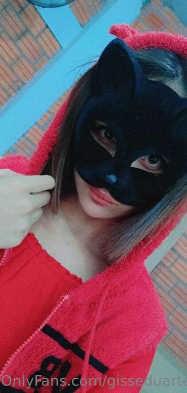 Y si jugamos al gatito y al rato? 👉🏻👈🏻🙈🌚