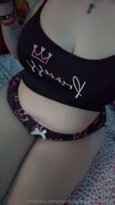 Pjs are so comfy ✨