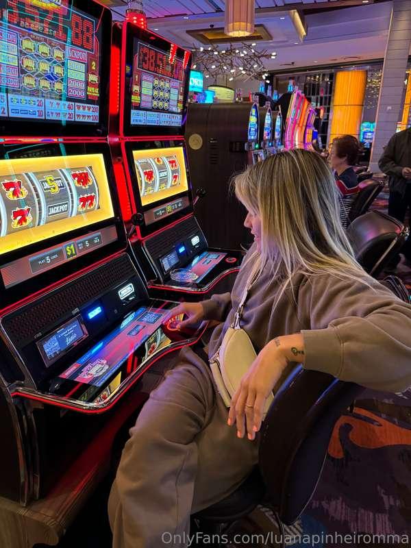 This is Vegas 🎰🎲✨