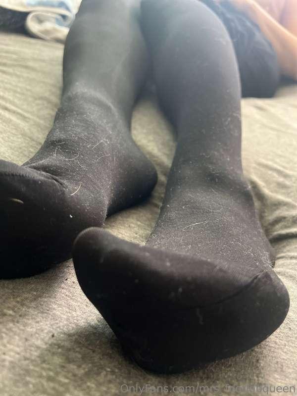 mrs_footjobqueen image #5