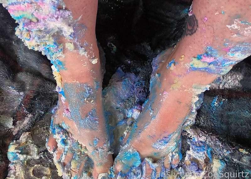 zoesquirtz image #11